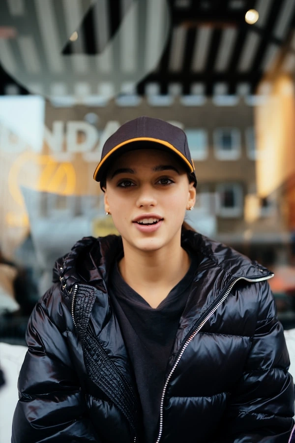 woman-hat